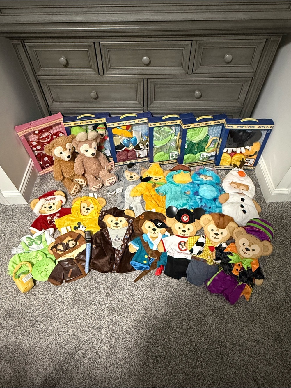 Disney Duffy The Bear & Friends Plush Costume Collection w/ Shellie May Bear!